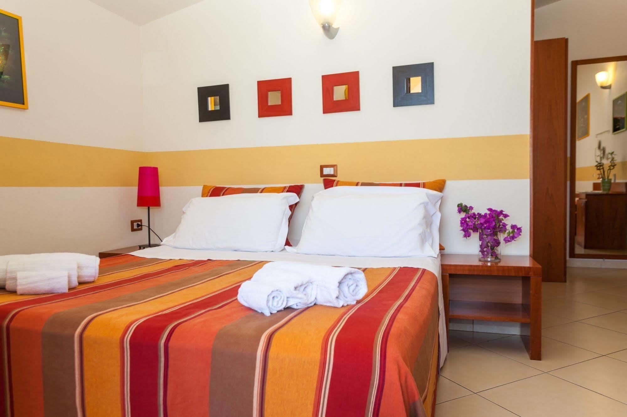 Villa Sunset B&B/Apartments Fontane Bianche Luaran gambar